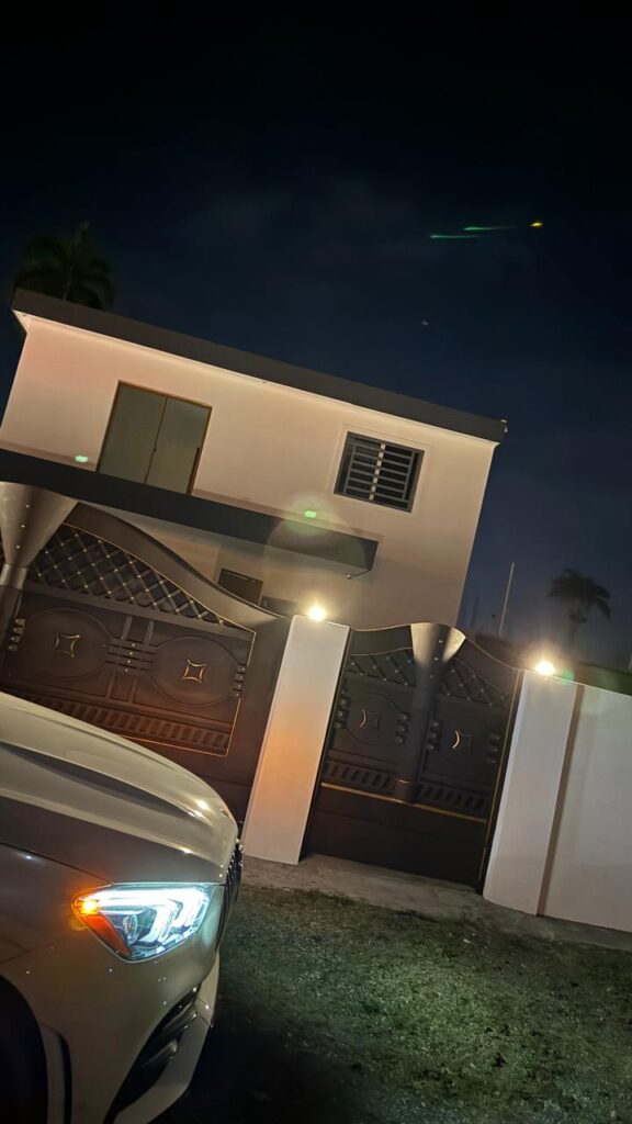 Casa Moderna de 2 Niveles en Venta – Veragua, Gaspar Hernández